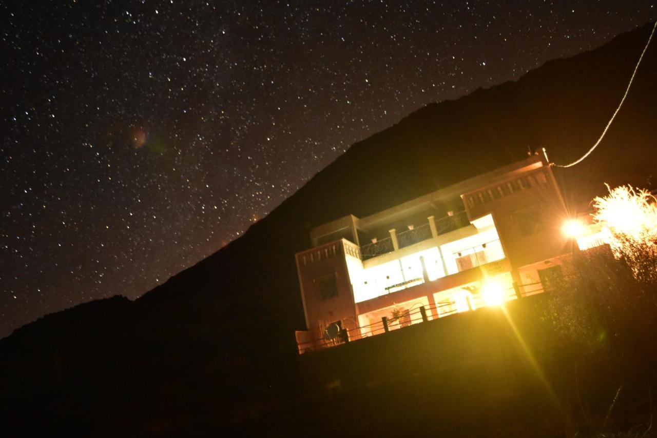 Angour Lodge
