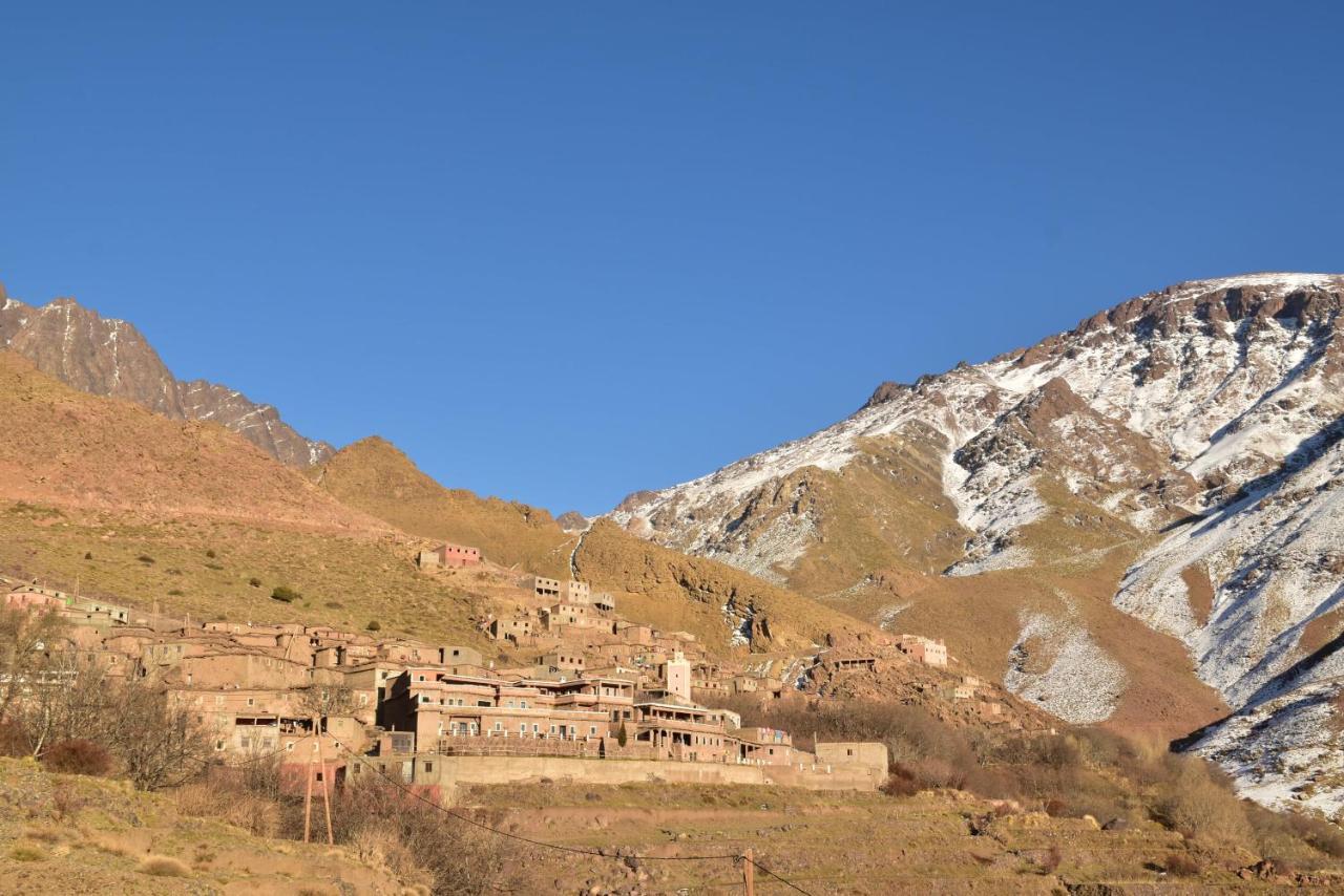 Lodge Angour